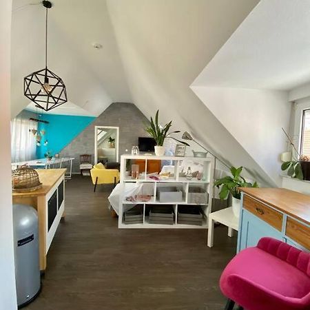 Light Flow Stylish Attic House. M. Balcony Раштатт Экстерьер фото